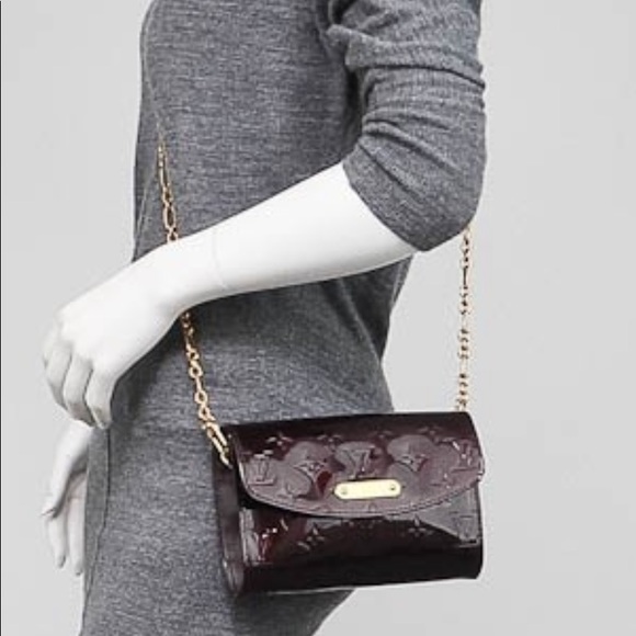 Louis Vuitton Vernis Bel Air Amarante Pouchette - Picture 15 of 15